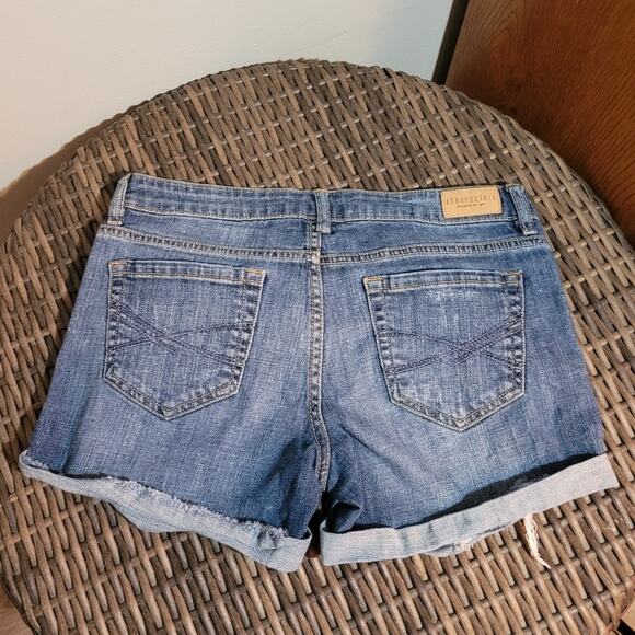 AEROPOSTALE Distressed Cuffed Denim Shorts Size 4 Midi 19-B105-BP Ripped Cute - Picture 2 of 10
